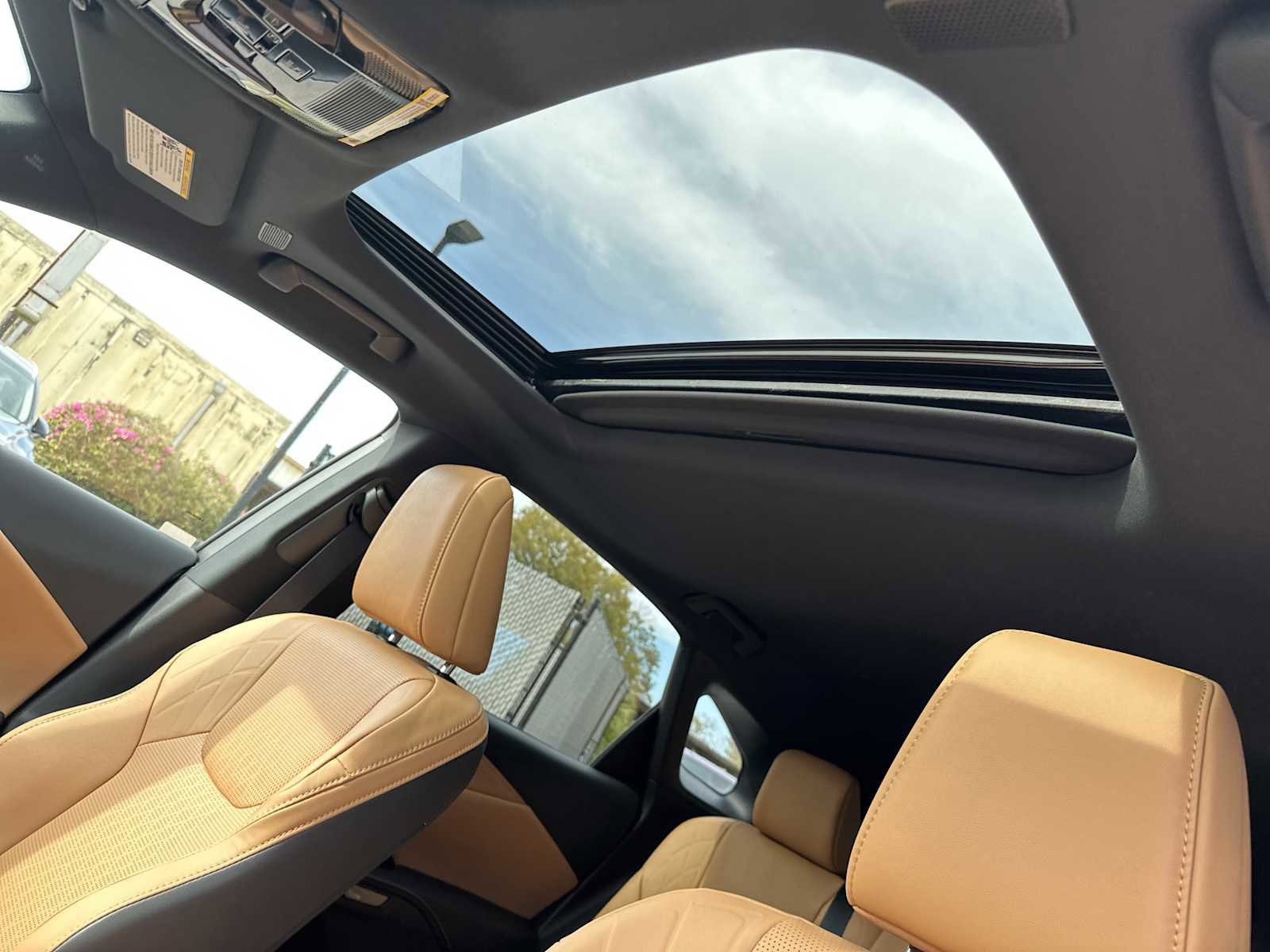 Used 2025 Lexus RX 350 Premium Plus w/ Convenience Package image 19