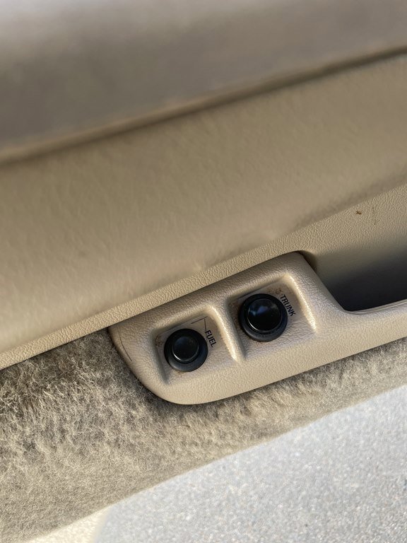 Used 2001 Mercury Grand Marquis LS image 8