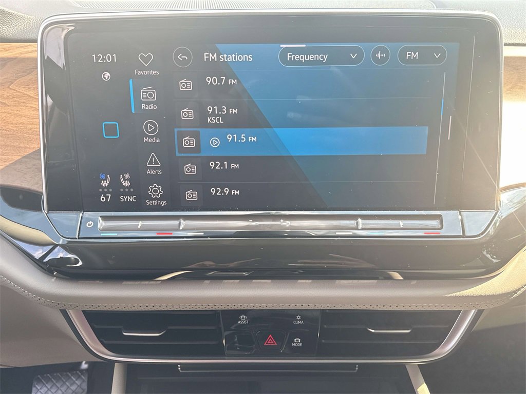 Used 2025 Volkswagen Atlas SE image 19