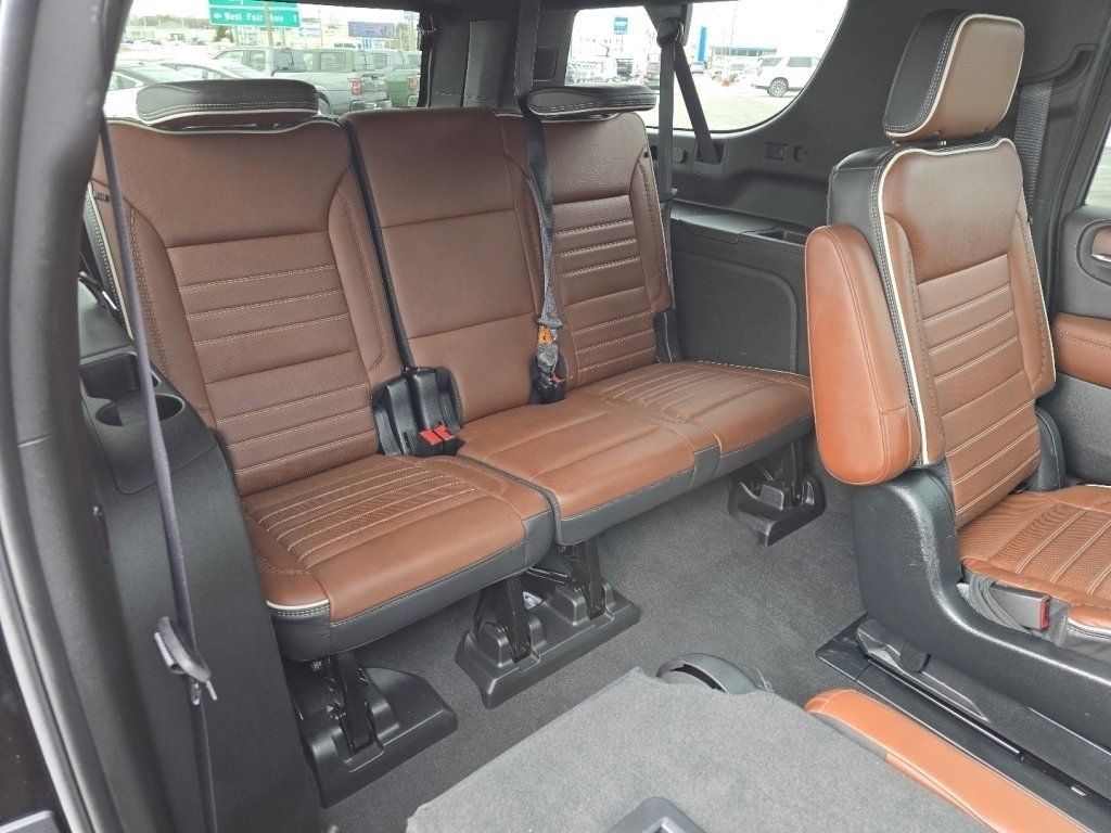 Used 2023 GMC Yukon XL Denali Ultimate image 19