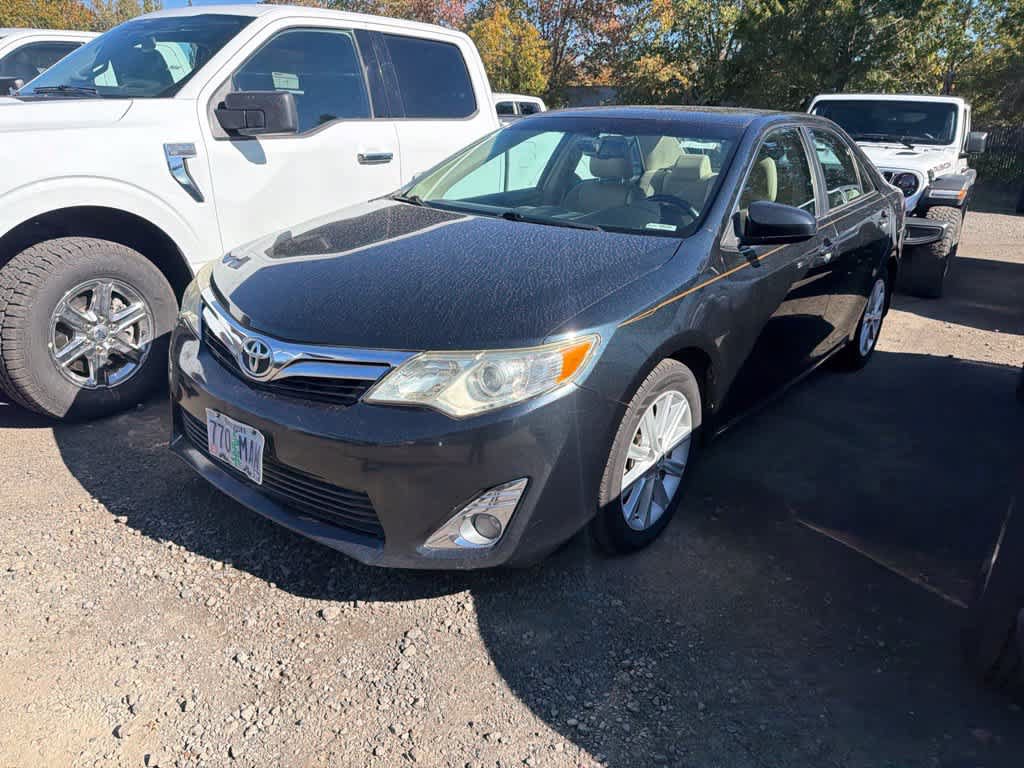 Used 2013 Toyota Camry XLE FWD image 3
