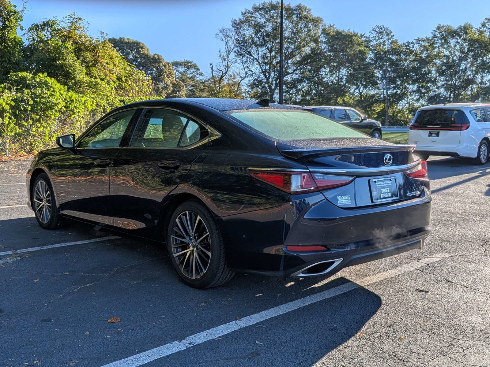 Used 2022 Lexus ES 350 w/ Premium Package FWD image 6