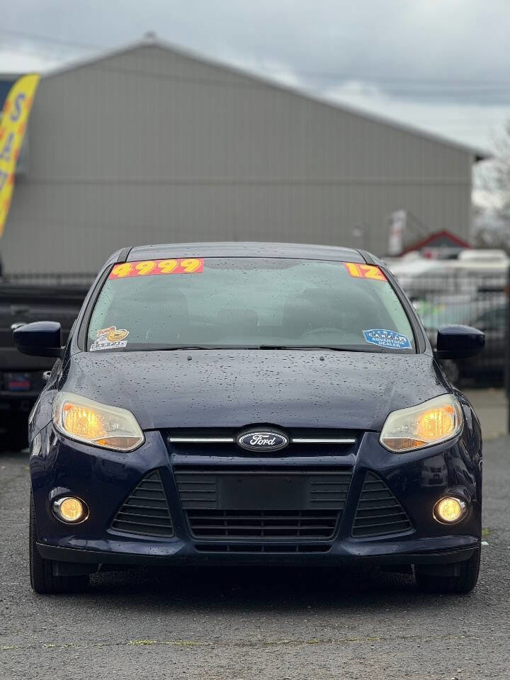 Used 2012 Ford Focus SE image 2