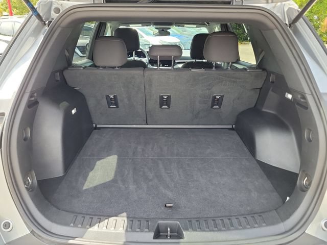 Used 2025 Chevrolet Equinox LT FWD image 9