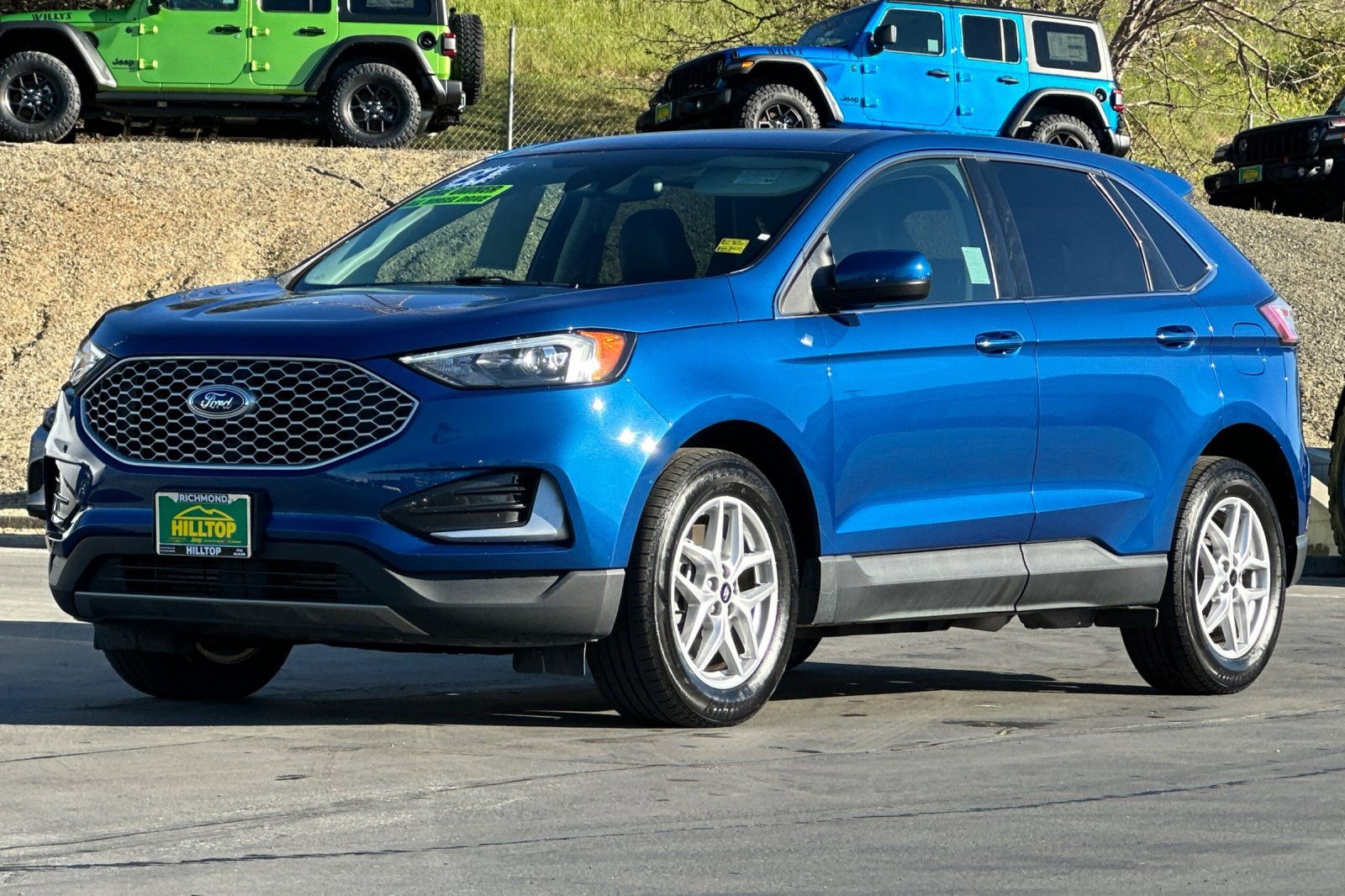 Used 2024 Ford Edge SEL image 9