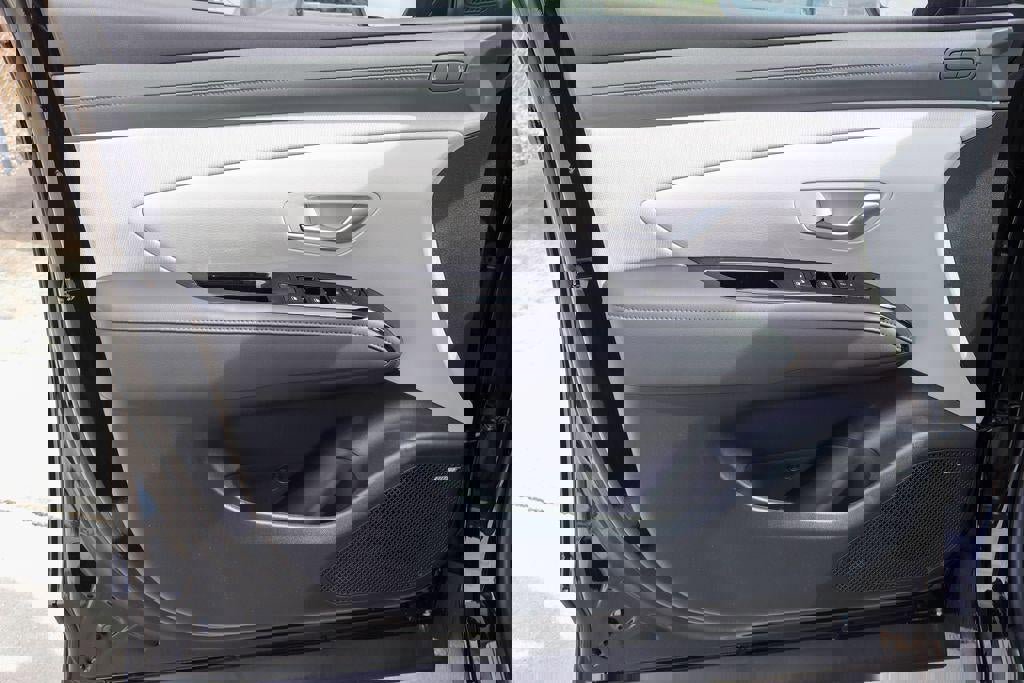 New 2026 Hyundai Tucson Limited image 11