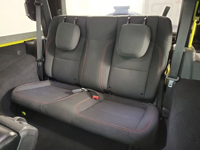 Used 2023 Jeep Wrangler Rubicon AWD/4WD image 19