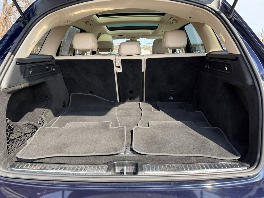 Used 2018 Mercedes-Benz GLC 300 4MATIC image 29
