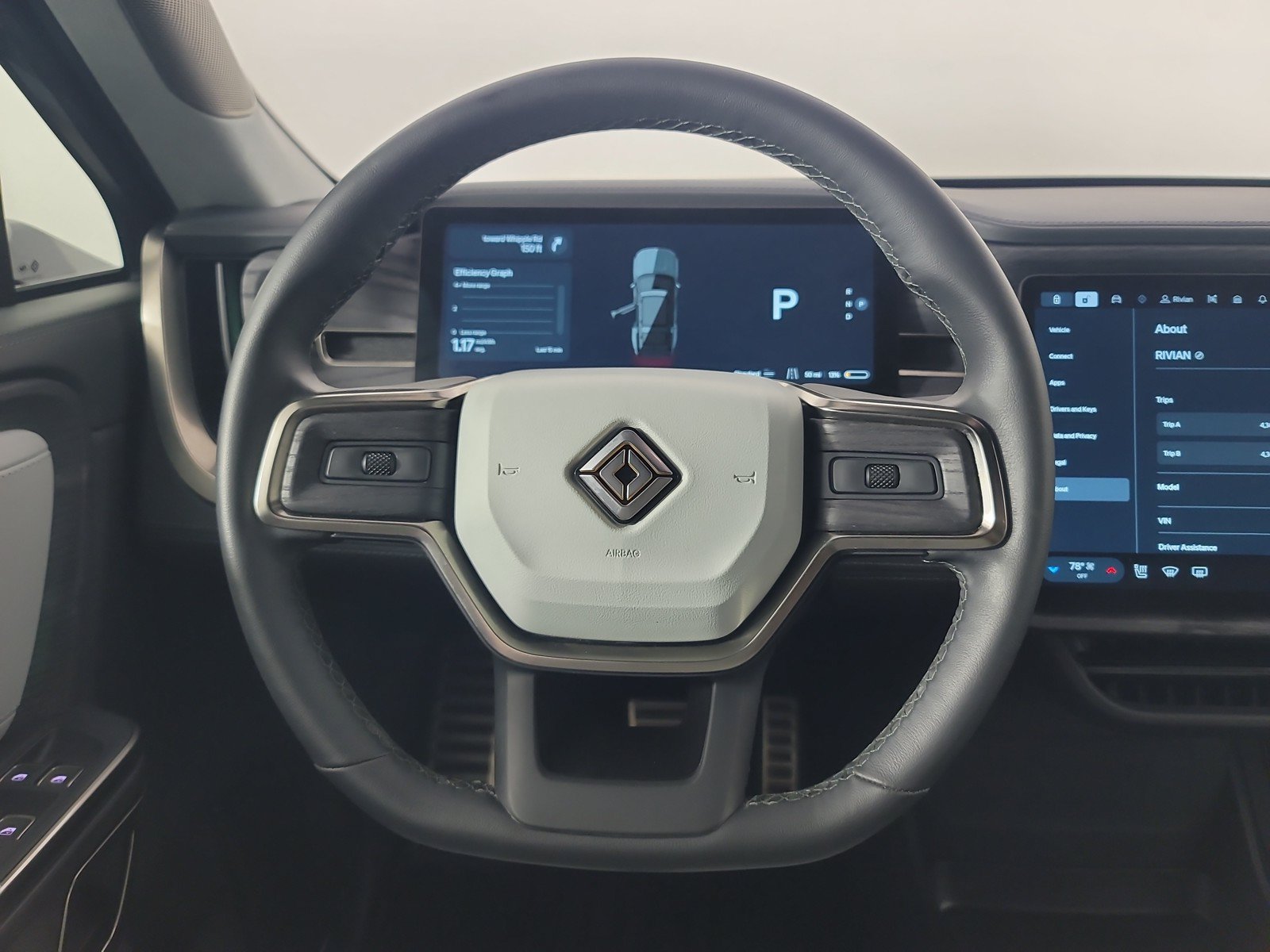 Used 2024 Rivian R1S Adventure AWD/4WD image 28