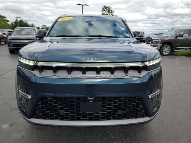 New 2026 Jeep Grand Wagoneer Limited AWD/4WD image 8