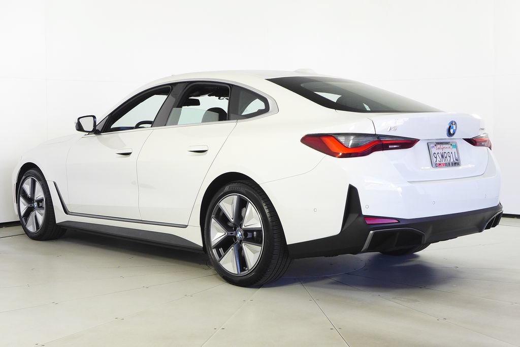 Used 2025 BMW i4 eDrive40 w/ Premium Package RWD image 9