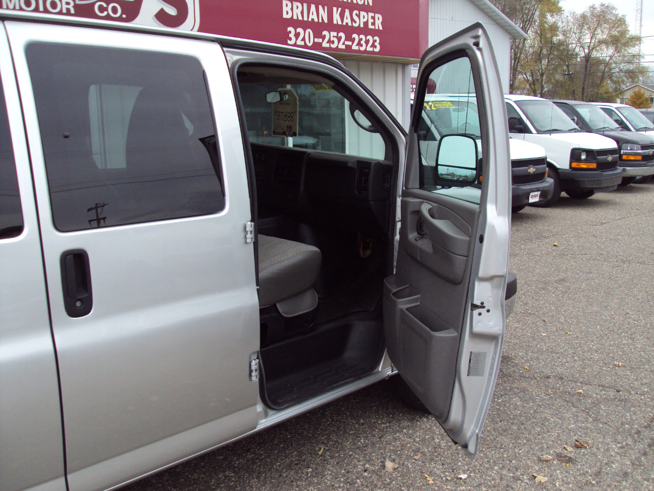 Used 2013 Chevrolet Express 1500 LT w/ LT Preferred Equipment Group image 13