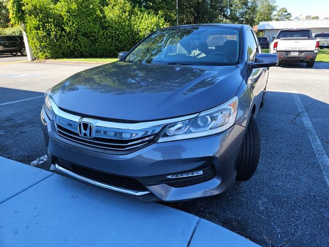 Used 2017 Honda Accord EX-L image 2