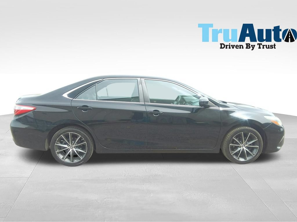 Used 2016 Toyota Camry XSE w/ Moonroof Package FWD image 7