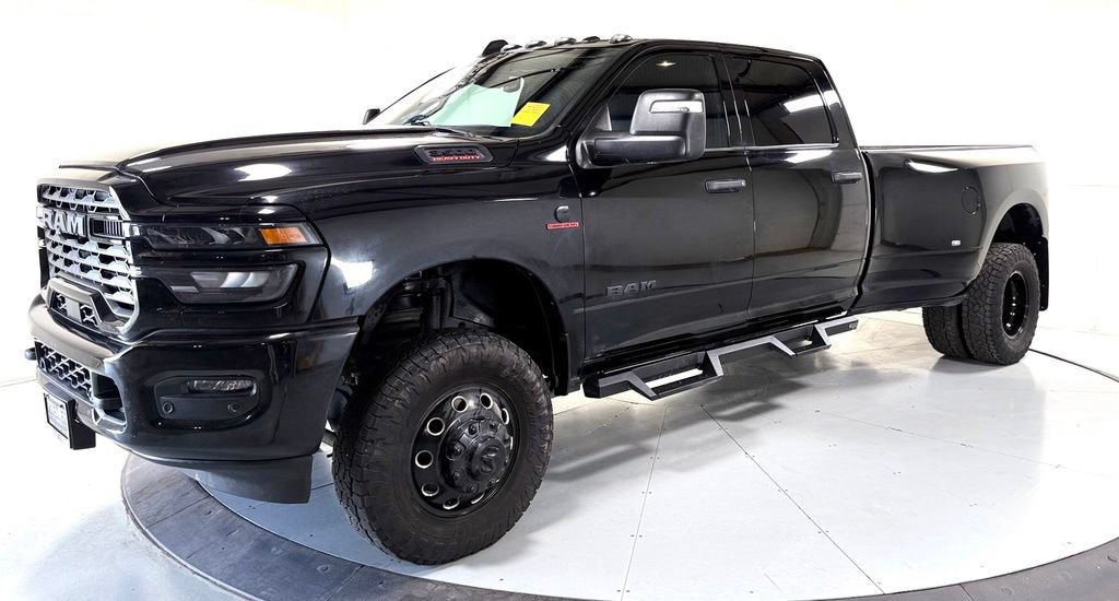 Used 2025 RAM 3500 Lone Star AWD/4WD image 8