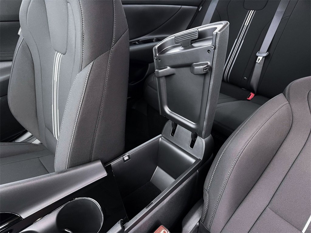 New 2026 Hyundai Elantra Blue image 18