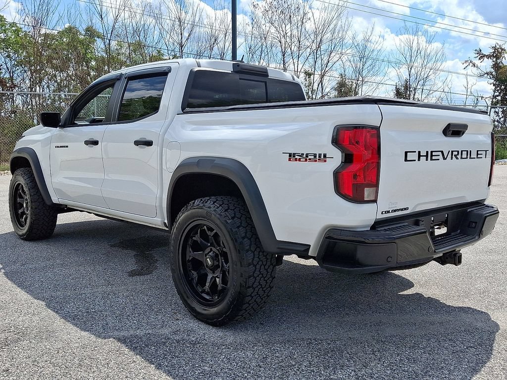 Used 2024 Chevrolet Colorado Trail Boss w/ LPO, Dark Essentials Package AWD/4WD image 7