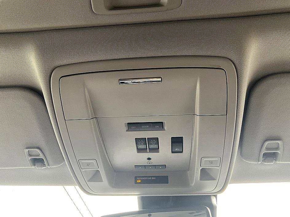 Used 2017 Chevrolet Silverado 1500 LTZ Z71 w/ Redline Edition image 28