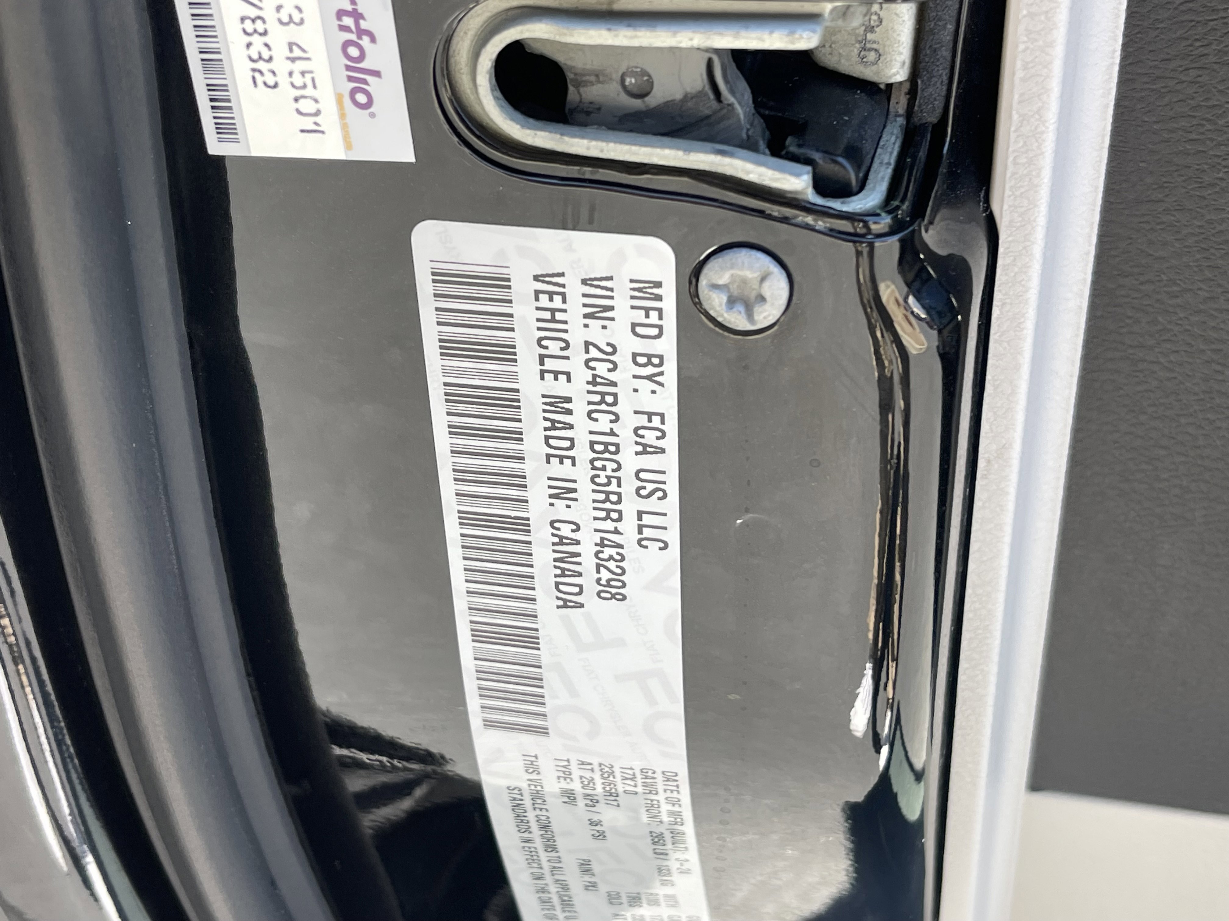 Used 2024 Chrysler Pacifica Touring-L FWD image 40