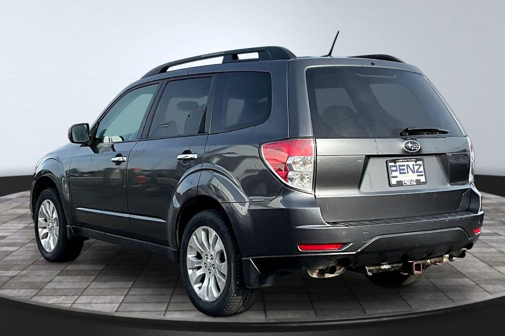 Used 2011 Subaru Forester 2.5X Premium w/ All-Weather Pkg AWD/4WD image 4