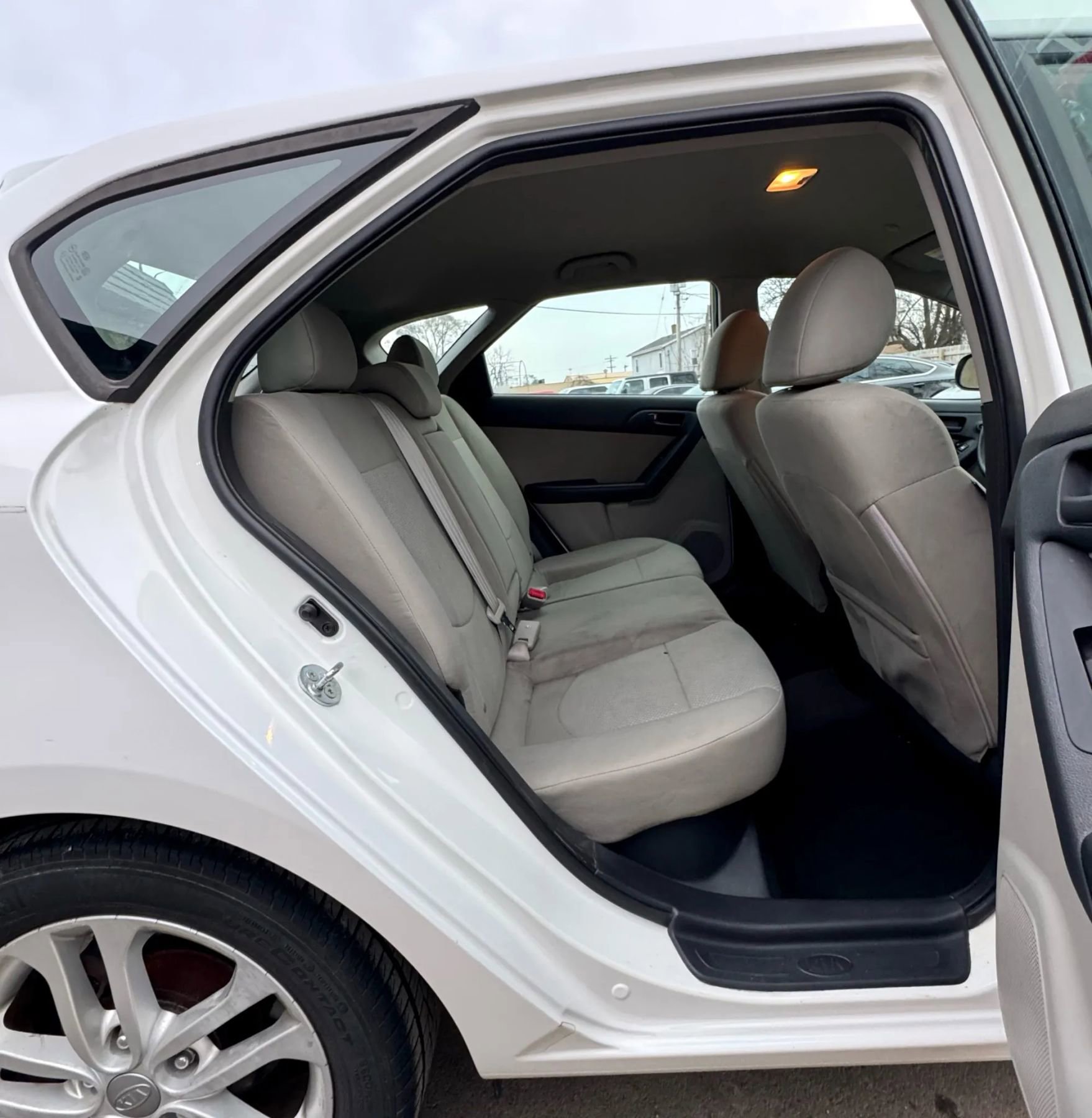 Used 2012 Kia Forte EX image 15