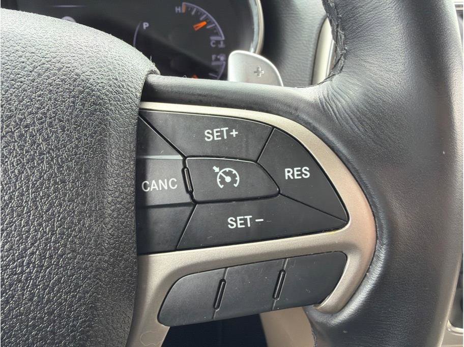 Used 2015 Jeep Grand Cherokee Laredo w/ Quick Order Package 23E AWD/4WD image 19