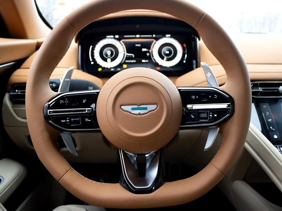 New 2025 Aston Martin DB12 Convertible image 17