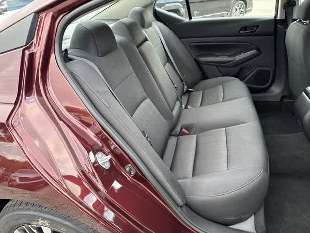 Used 2025 Nissan Altima 2.5 SV FWD image 18