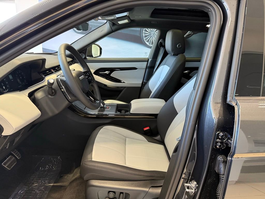 New 2026 Land Rover Range Rover Evoque Dynamic SE image 11