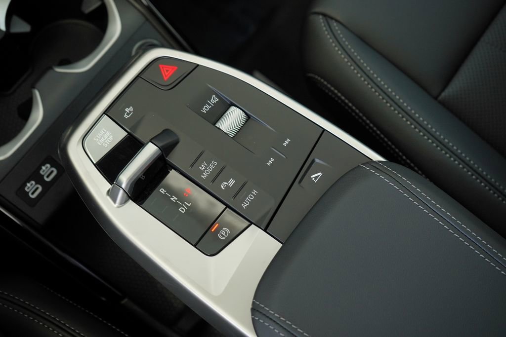 Used 2025 BMW X1 xDrive28i w/ Technology Package image 19