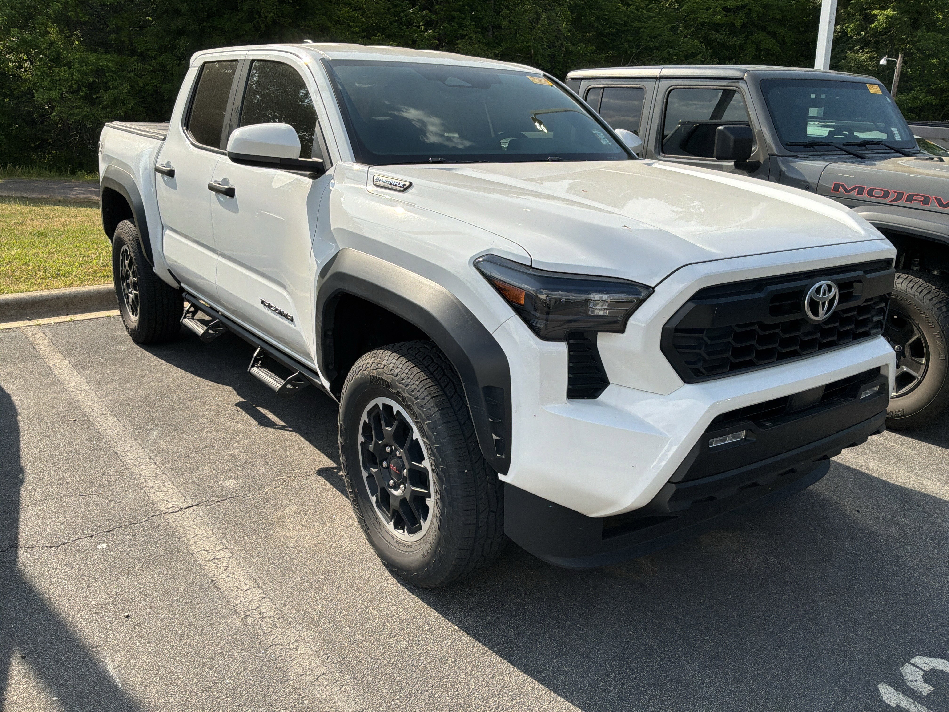 Used 2024 Toyota Tacoma TRD Off-Road AWD/4WD image 37