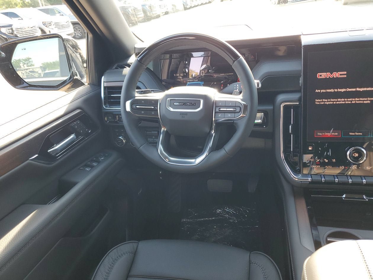 New 2026 GMC Yukon XL Denali w/ Denali Reserve Package AWD/4WD image 13