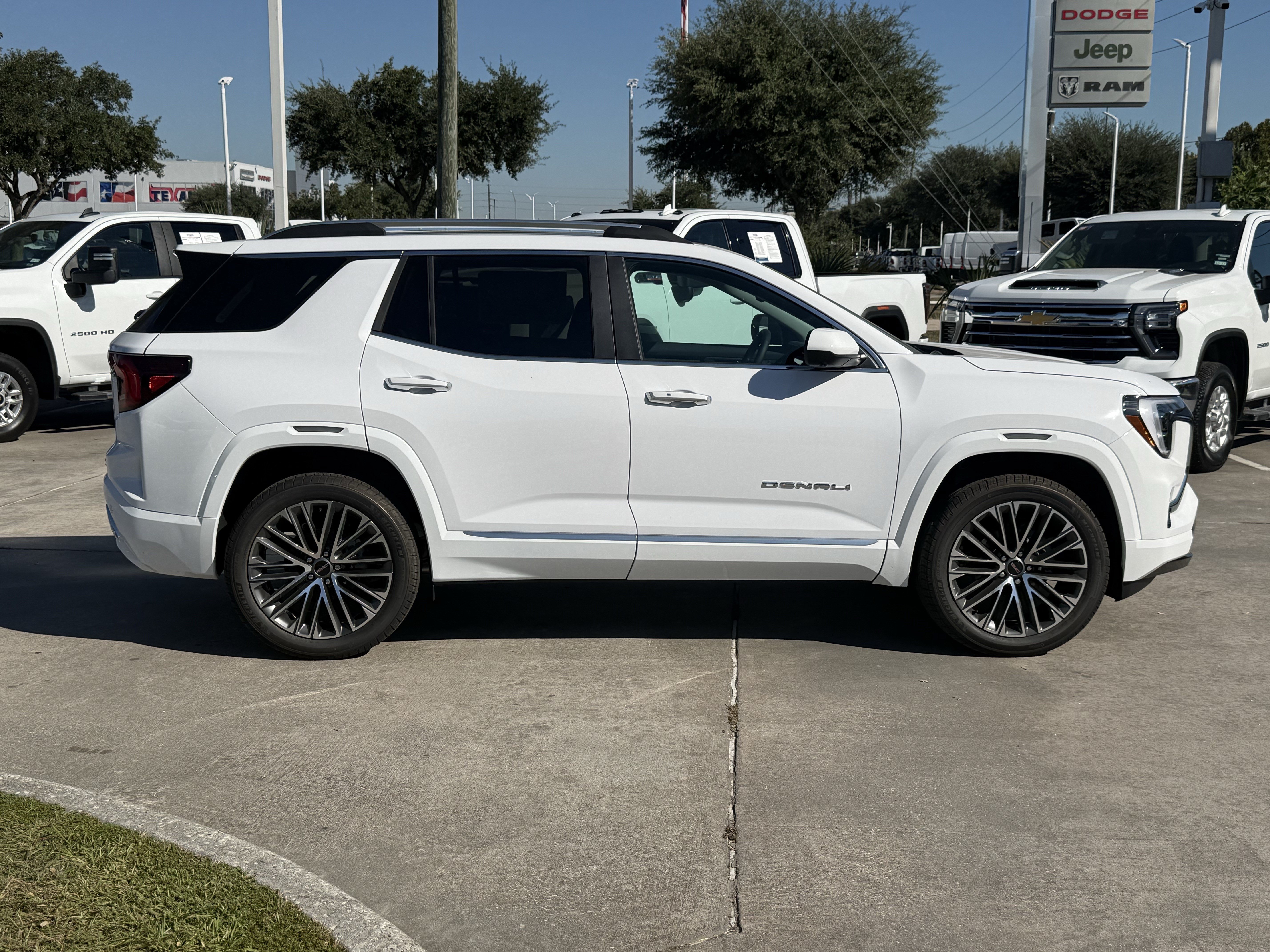 New 2027 GMC Terrain Denali AWD/4WD image 3