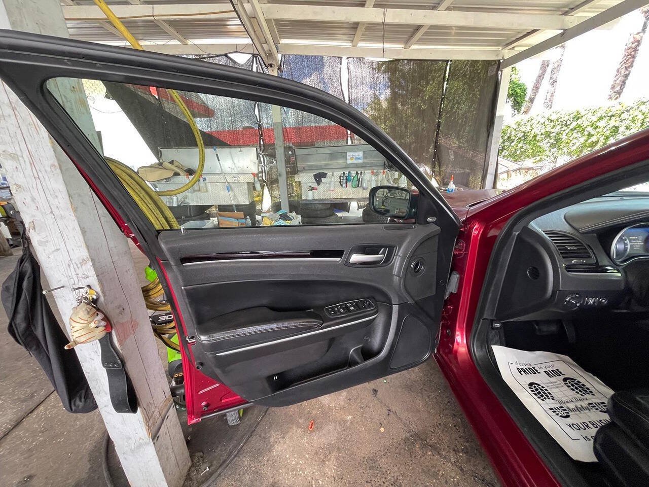 Used 2021 Chrysler 300 S RWD image 9