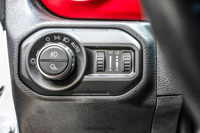 Used 2022 Jeep Gladiator Rubicon w/ LED Lighting Group AWD/4WD image 47