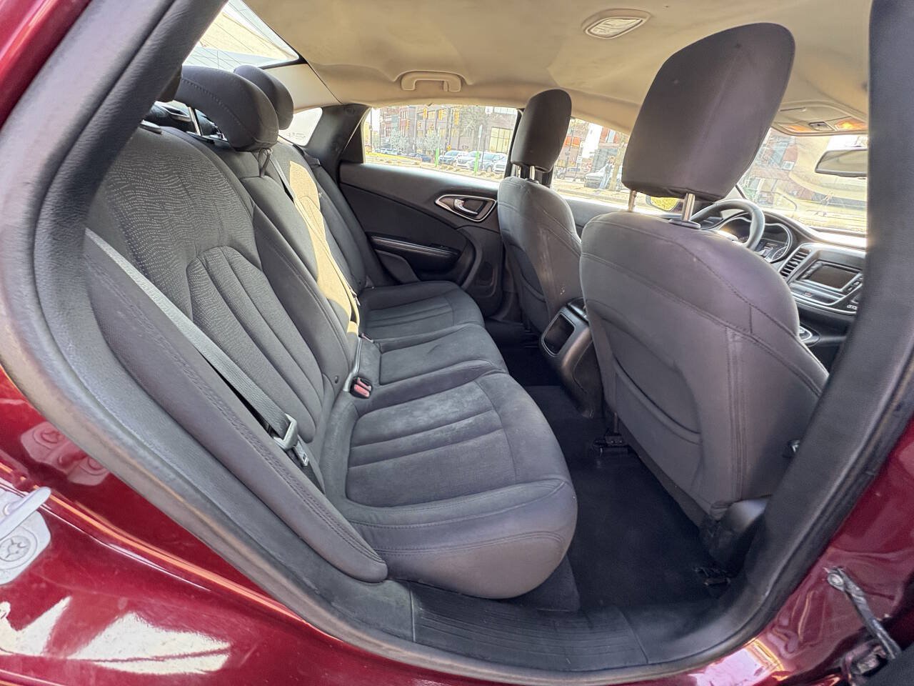 Used 2015 Chrysler 200 Limited FWD image 17