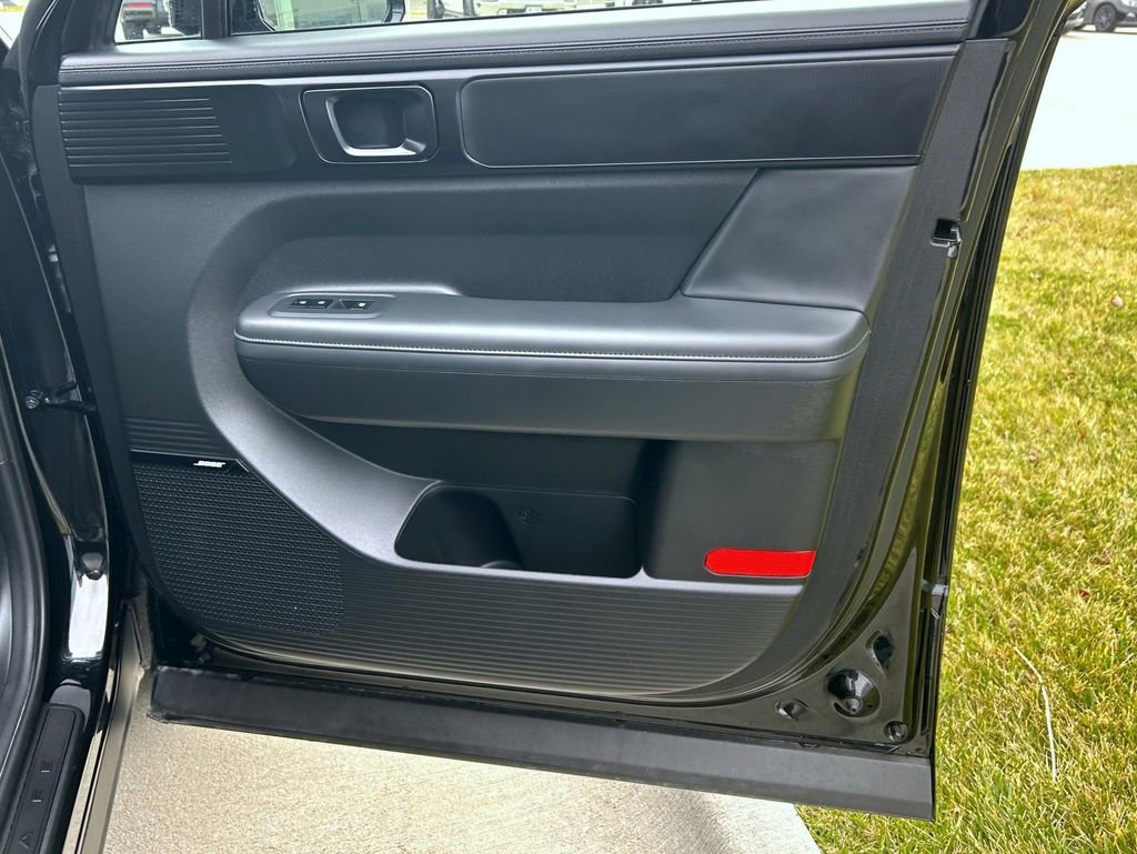 Used 2025 Hyundai Santa Fe Calligraphy image 19