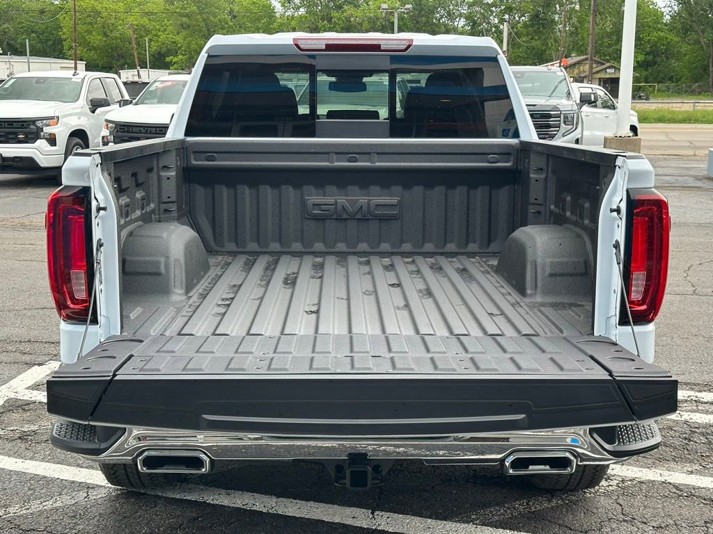 New 2026 GMC Sierra 1500 SLT w/ SLT Premium Package AWD/4WD image 6