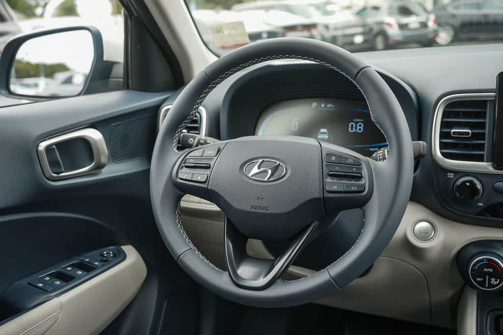 New 2026 Hyundai Venue SEL FWD image 15
