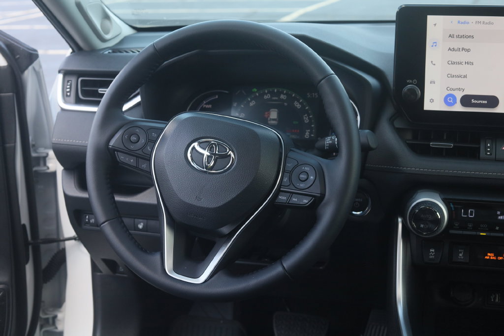 Used 2025 Toyota RAV4 XLE Premium w/ Weather Package AWD/4WD image 14