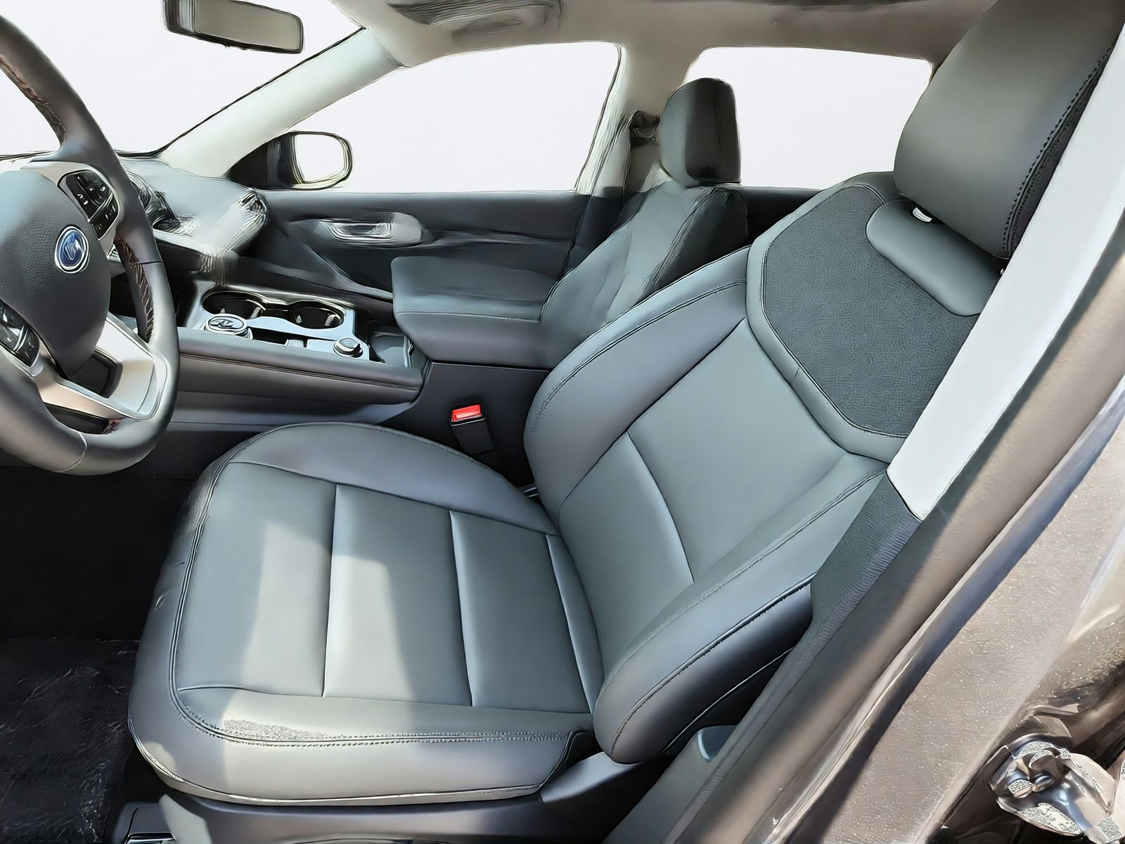 New 2026 Ford Explorer Active w/ Active Comfort Package AWD/4WD image 12