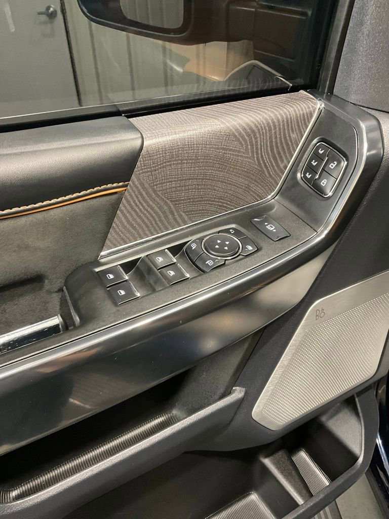 Used 2024 Ford F250 Platinum AWD/4WD image 7