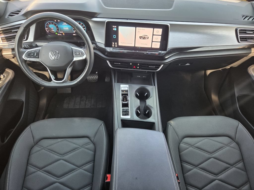 Used 2025 Volkswagen Atlas Cross Sport SE FWD image 23