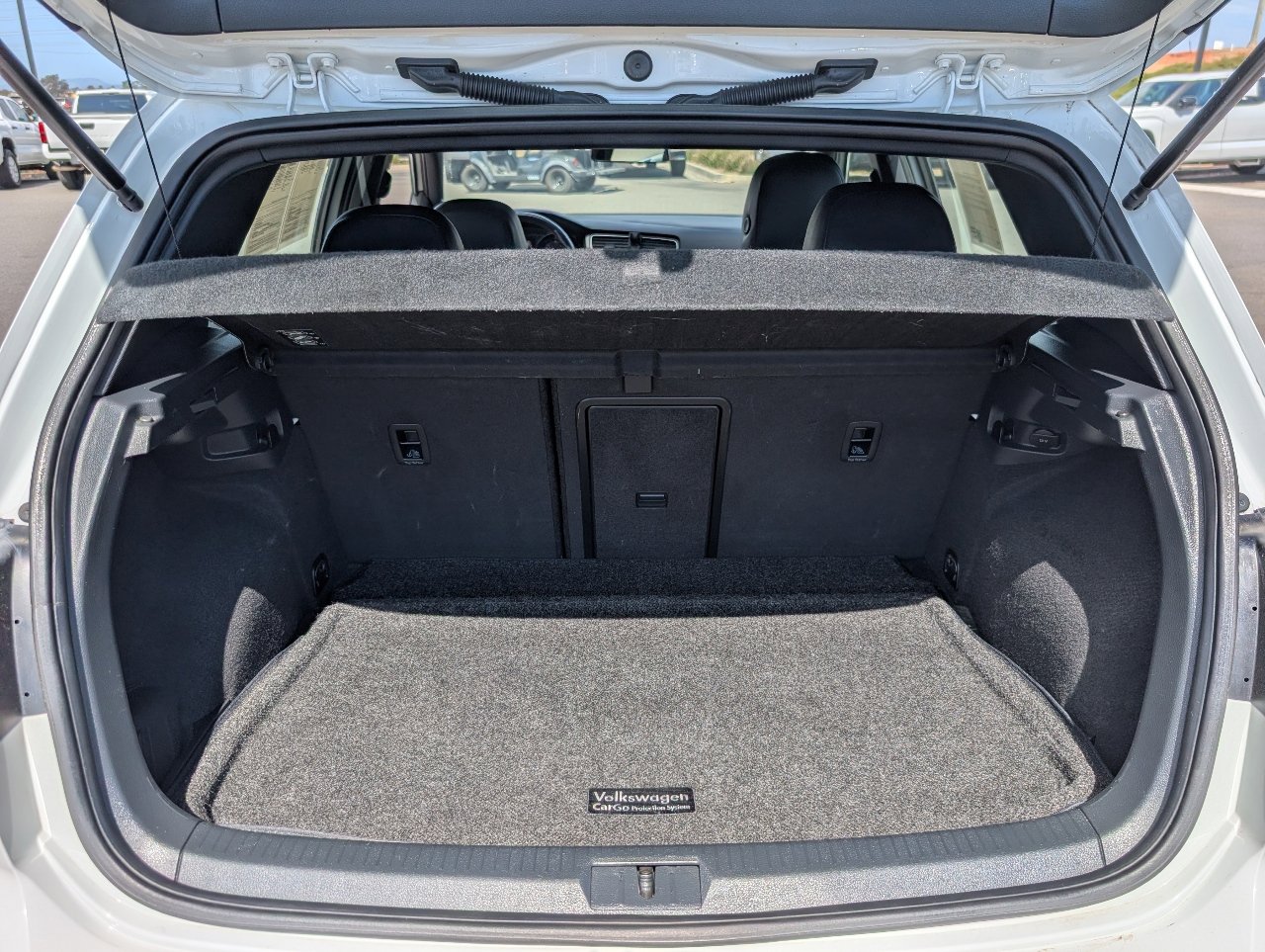 Used 2015 Volkswagen GTI Autobahn w/ Lighting Package (SEL) image 9