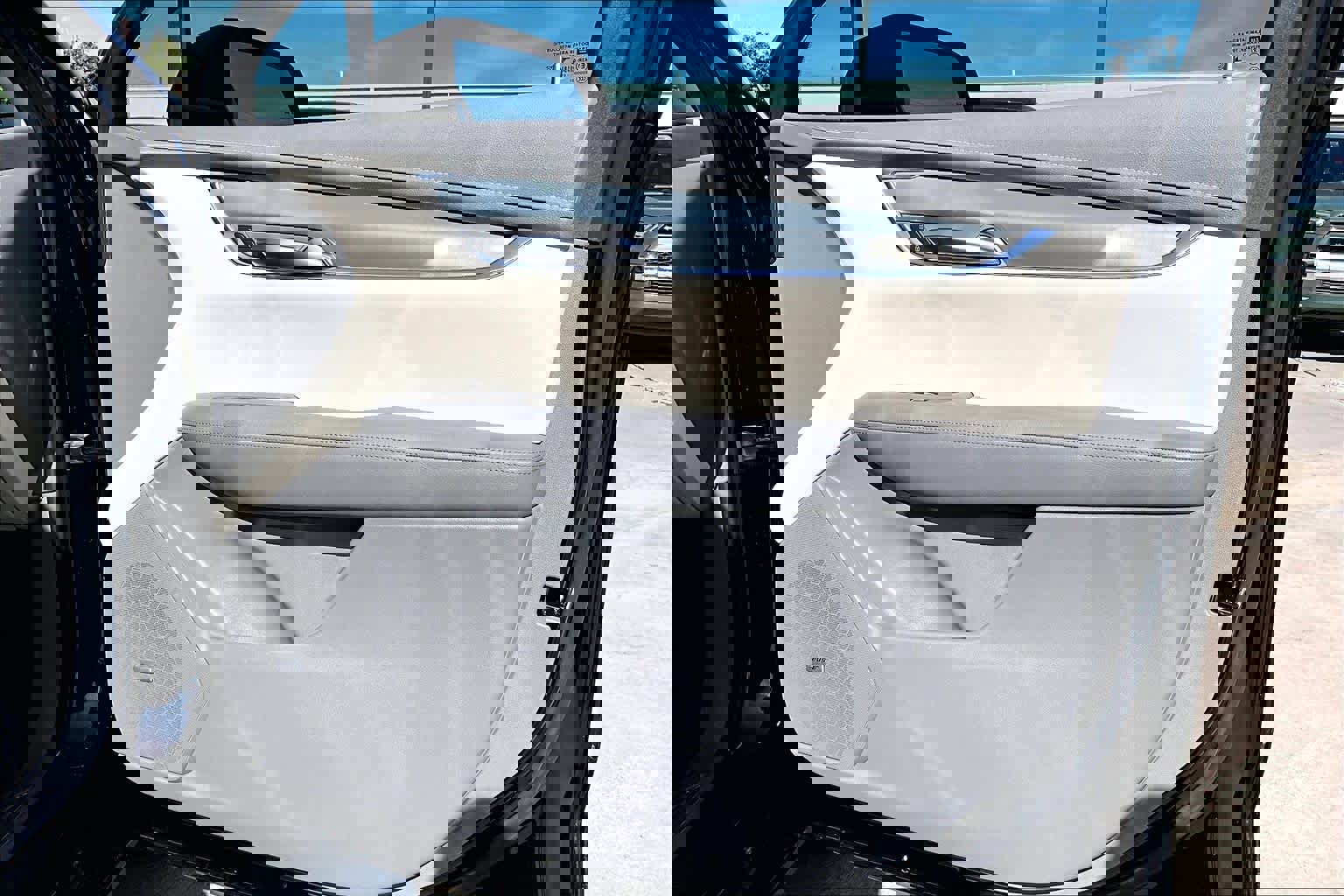 Used 2022 Cadillac XT5 Premium Luxury w/ LPO, Floor Liner Package image 22