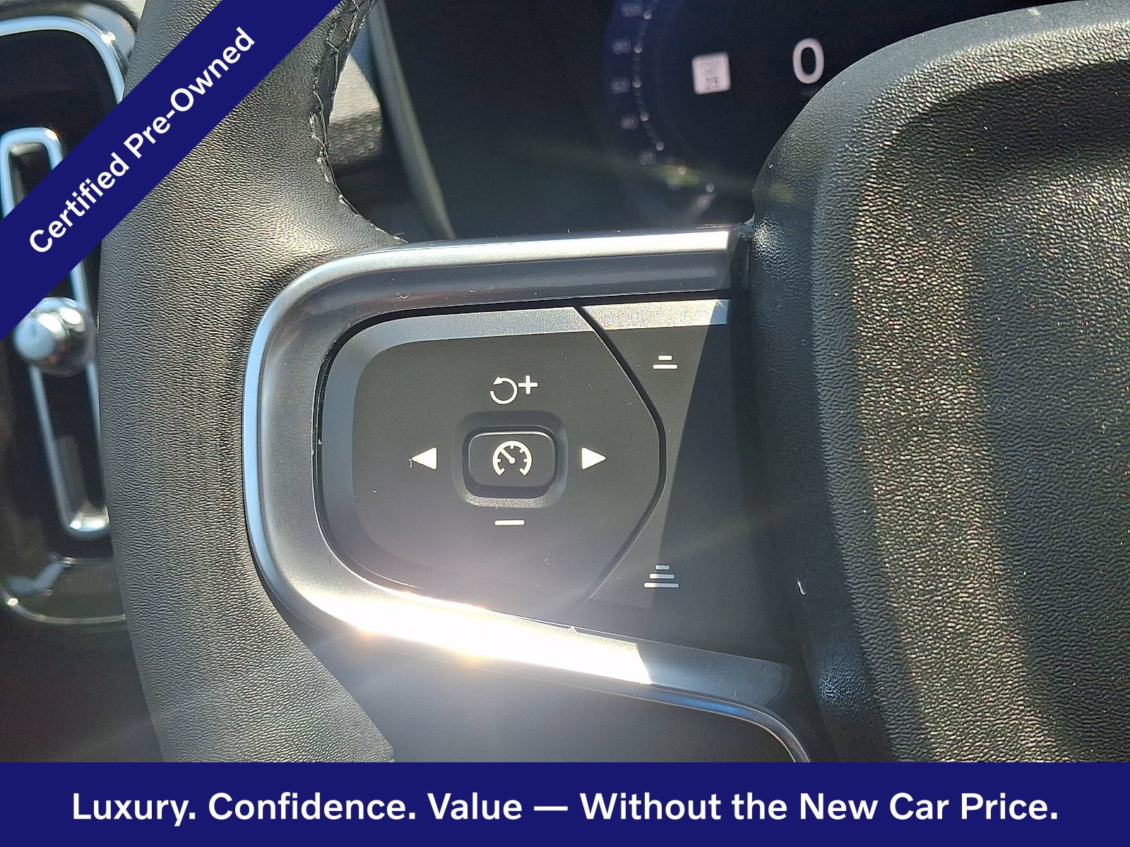 Certified 2024 Volvo XC40 B5 Core AWD/4WD image 24