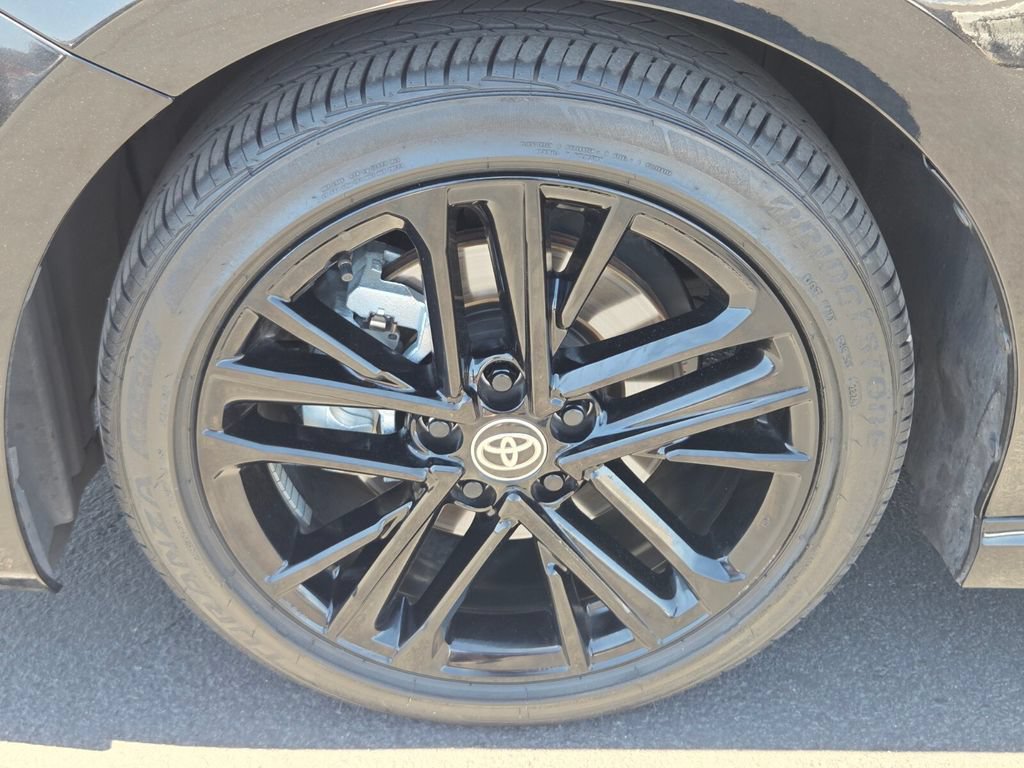 Used 2025 Toyota Camry SE FWD image 7