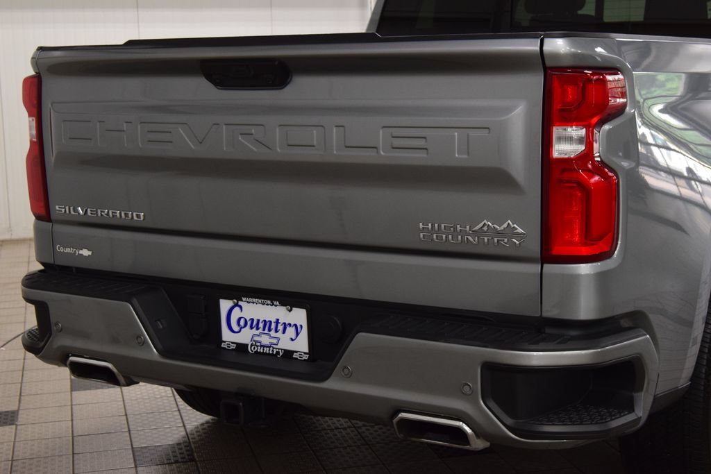 Used 2025 Chevrolet Silverado 1500 High Country AWD/4WD image 23