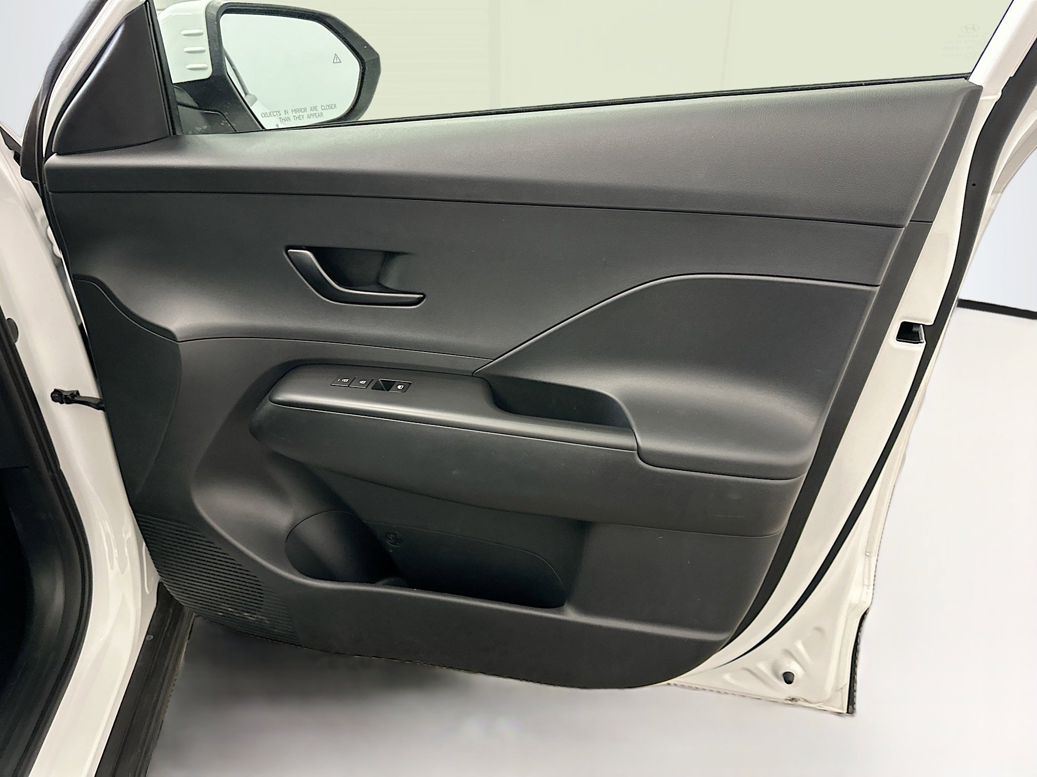 Used 2025 Hyundai Kona SEL AWD/4WD image 33