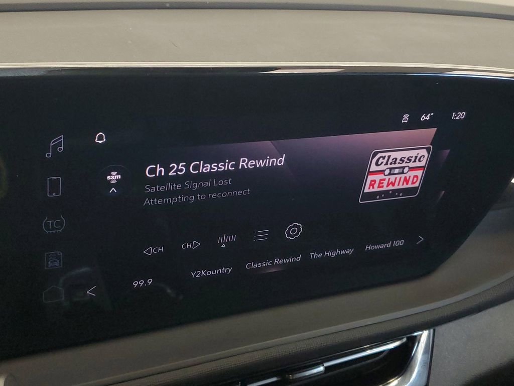 Used 2025 Buick Envista Sport Touring image 18